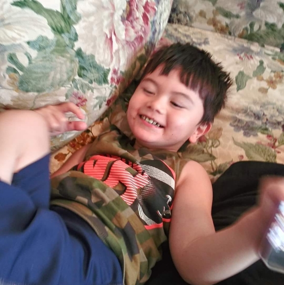 Meet your Posher, Sierra - Picture 1 of 1